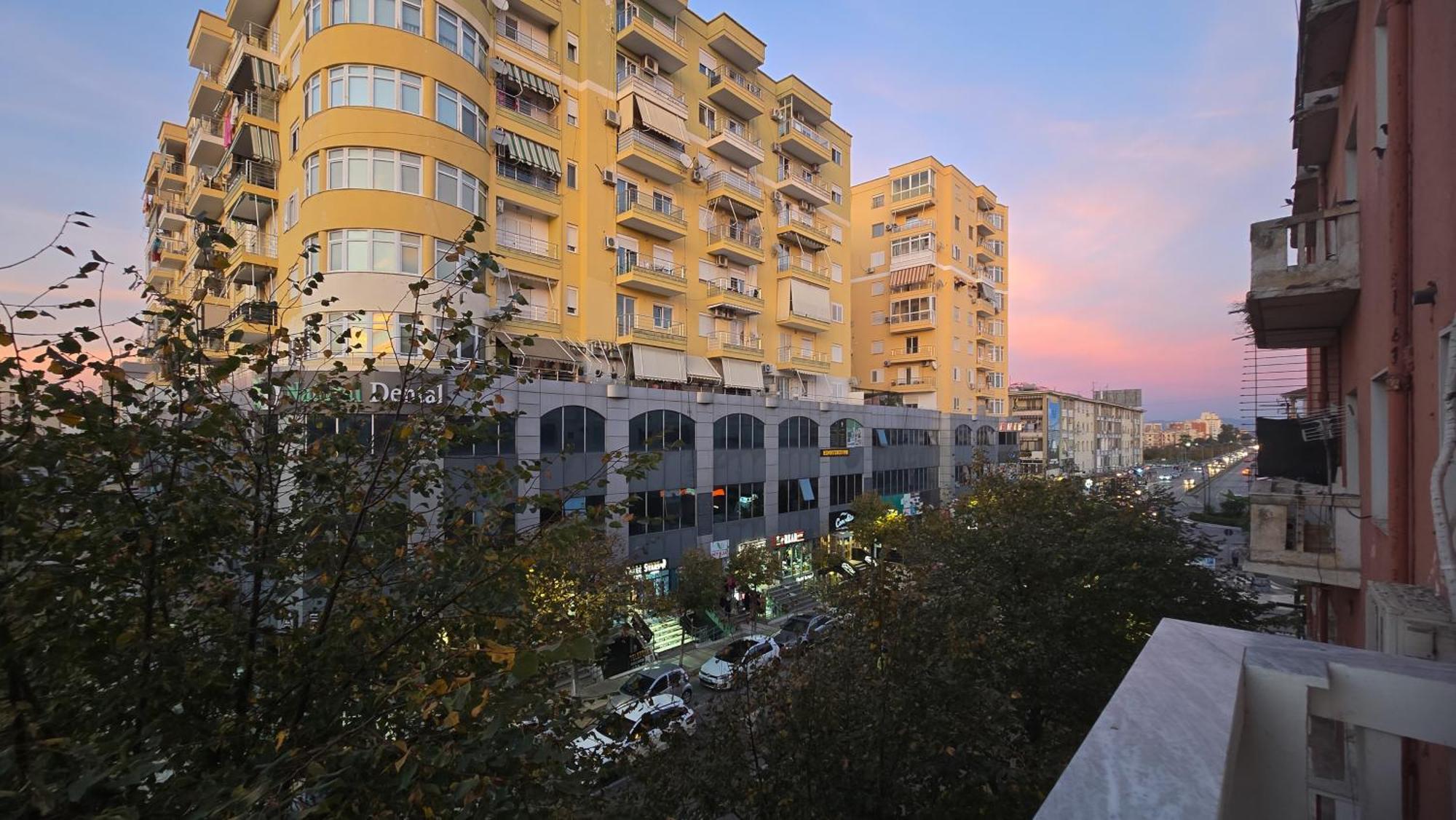 City Center Rooms And Apartments ดูร์เรส ภายนอก รูปภาพ