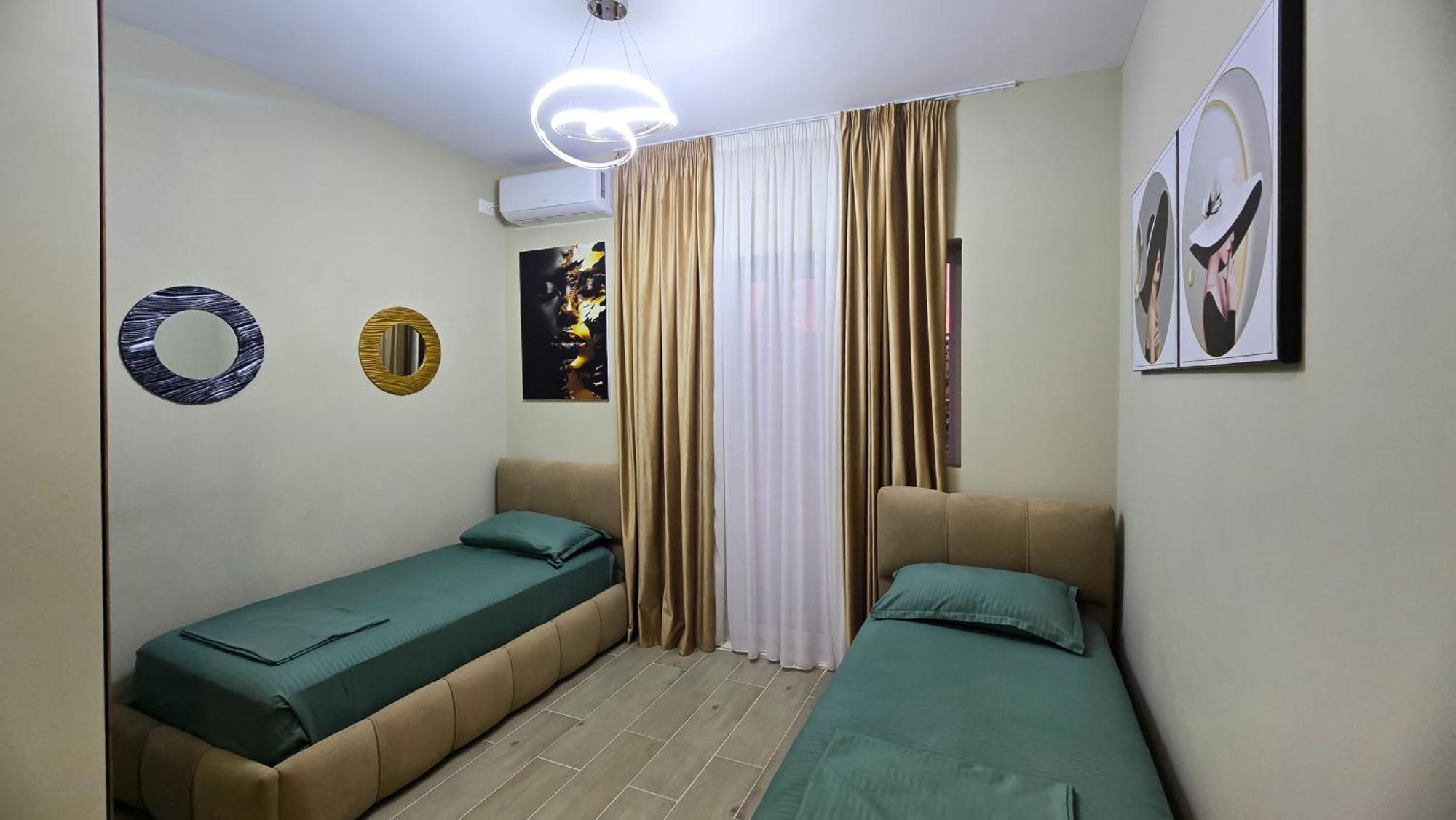 City Center Rooms And Apartments ดูร์เรส ภายนอก รูปภาพ